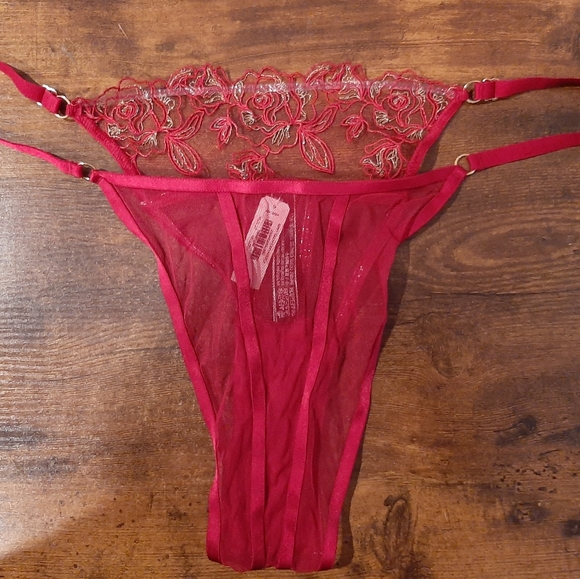 Midnight Affair Embroidery Brazilian Panty size large - Picture 4 of 5